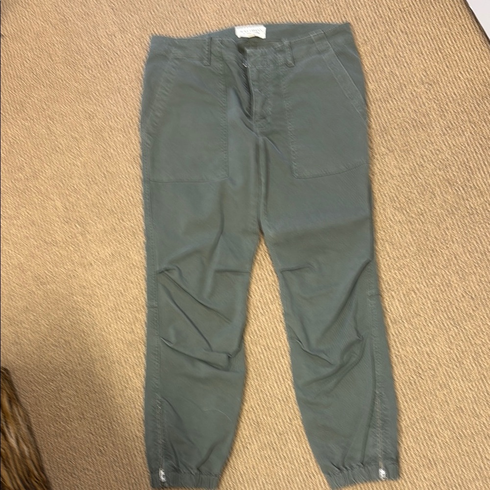 Nili Lotan Green Cargo Jeans with Relaxed Fit